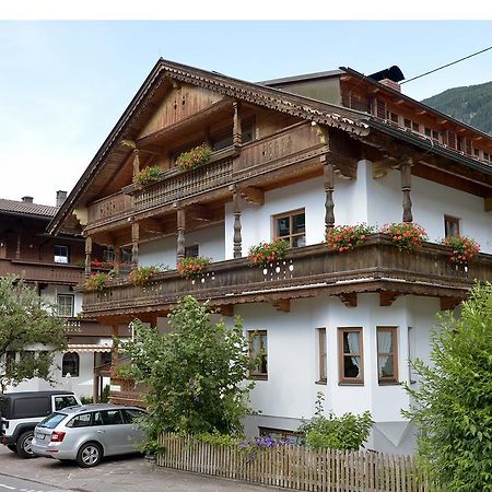 Ferienwohnung Haus Gaisberger Mayrhofen Exterior foto